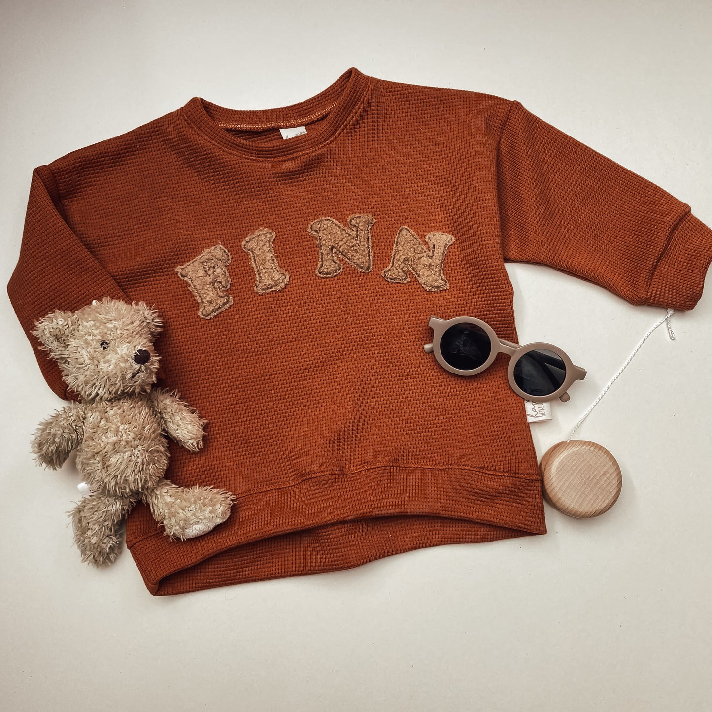 Personalisierter Oversize Sweater mit Boucle Buchstaben #LY4