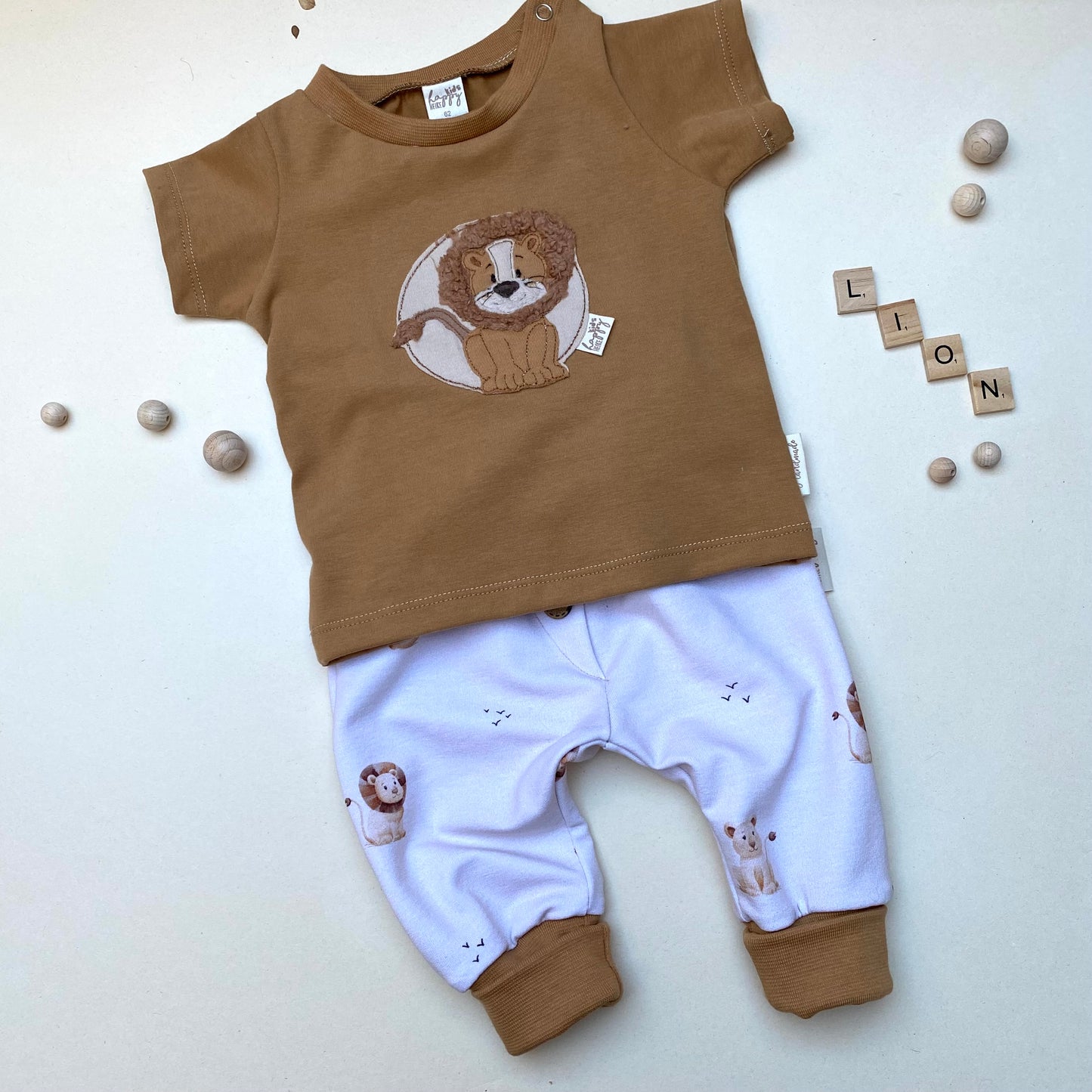 T-Shirt Baumwoll-Jersey(BIO) Löwenstickerei "BE WILD" #LY 1