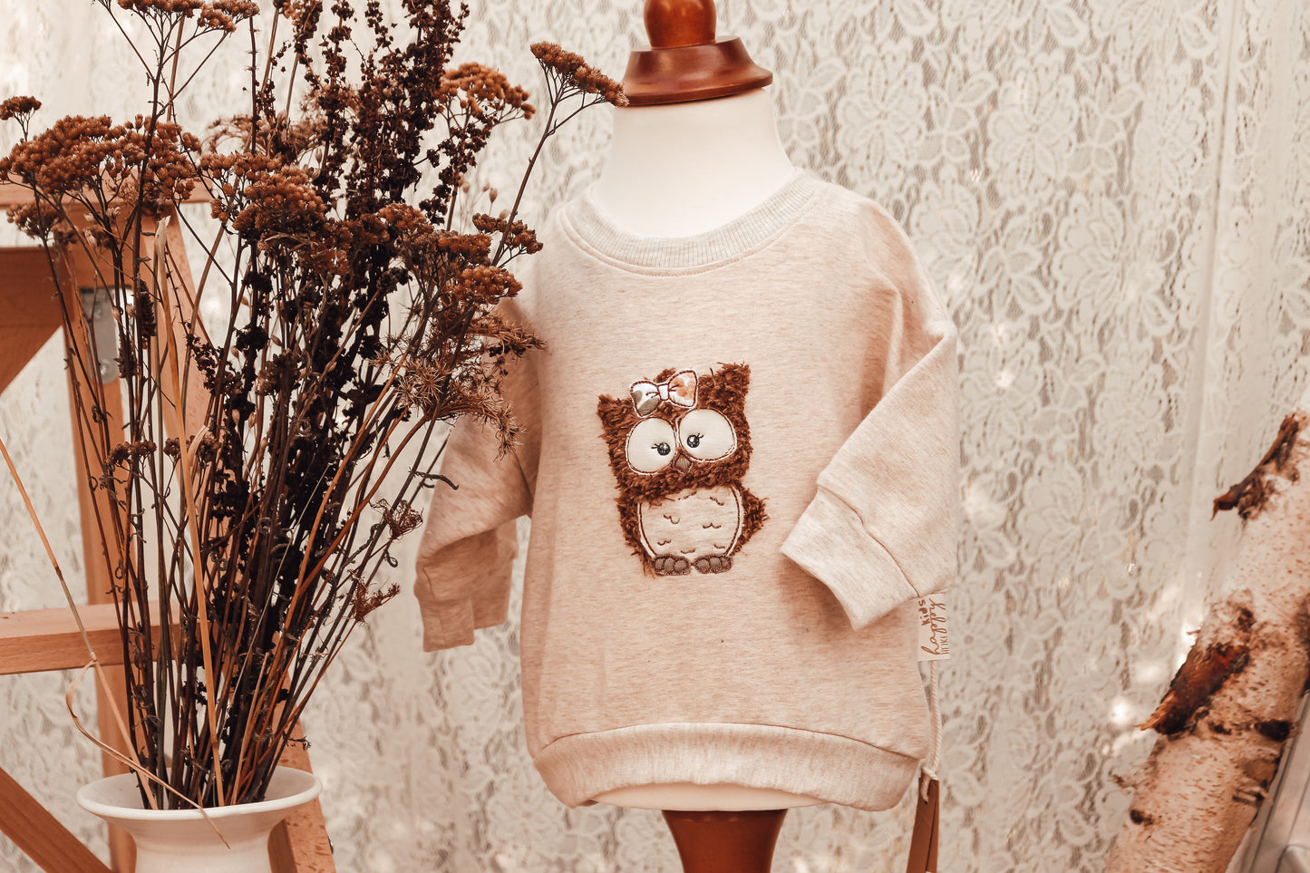 Melierter Bio Sweater mit Eulenstickerei #NF2