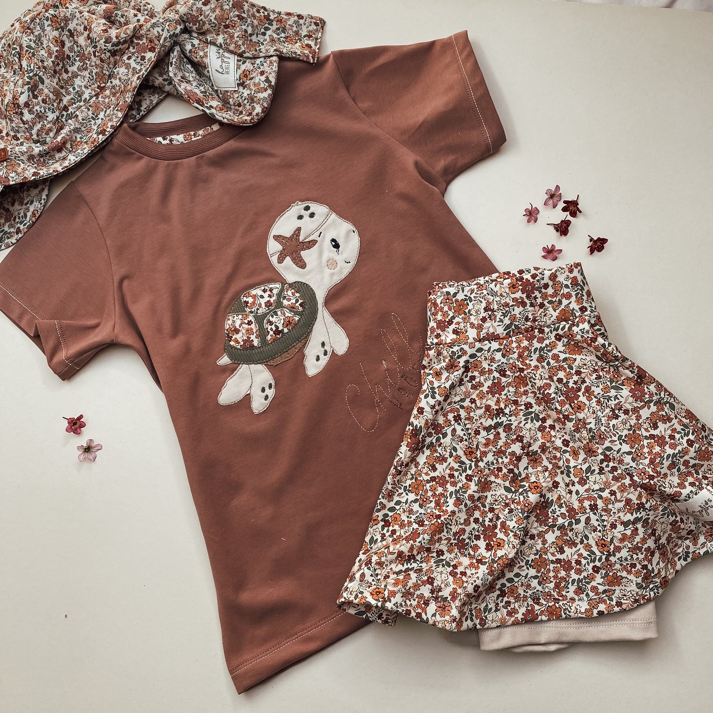 Basic T-Shirt aus Bio- Baumwoll-Jersey Chill Kröte #LY 1