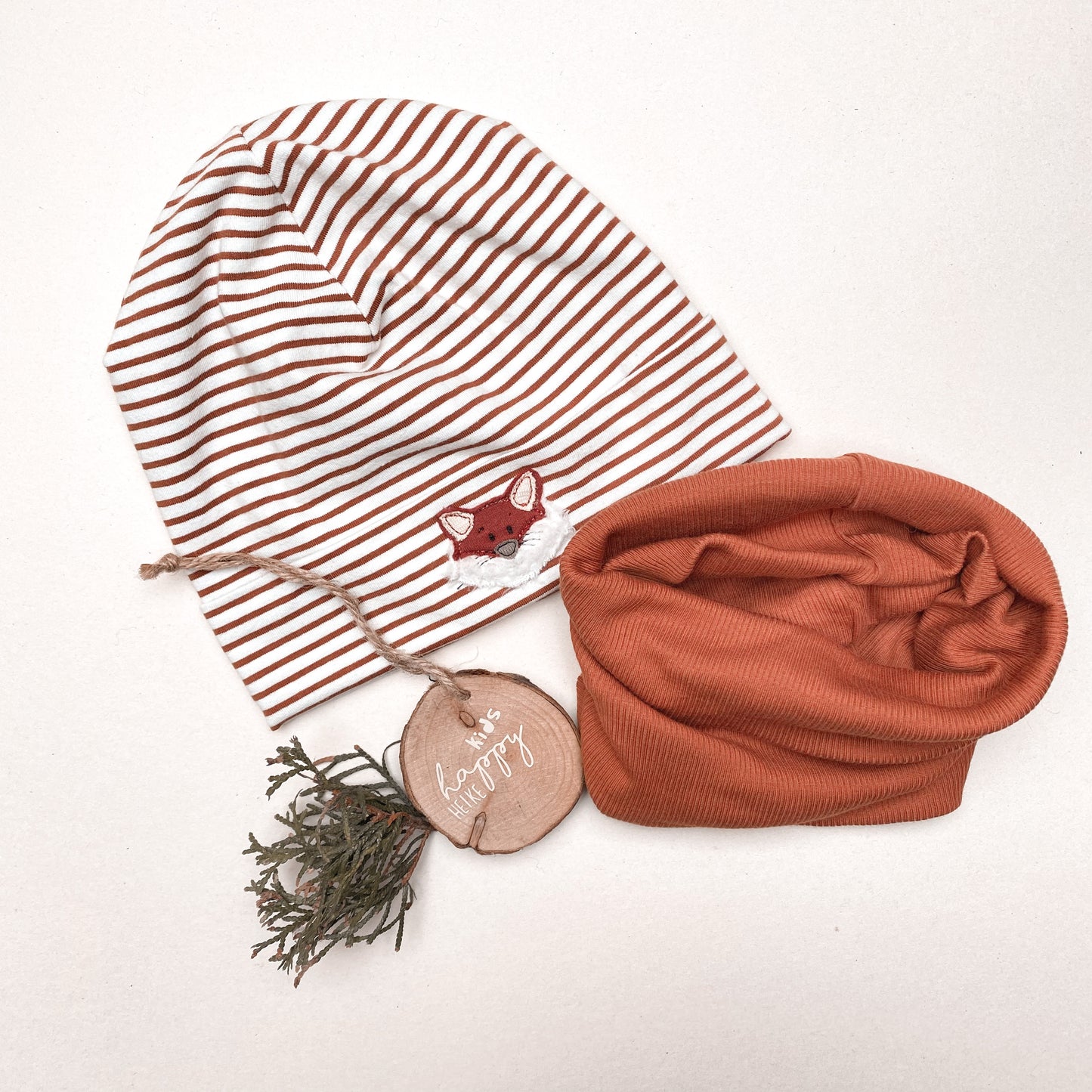 Streifen-Jersey-Beanie mit Patch