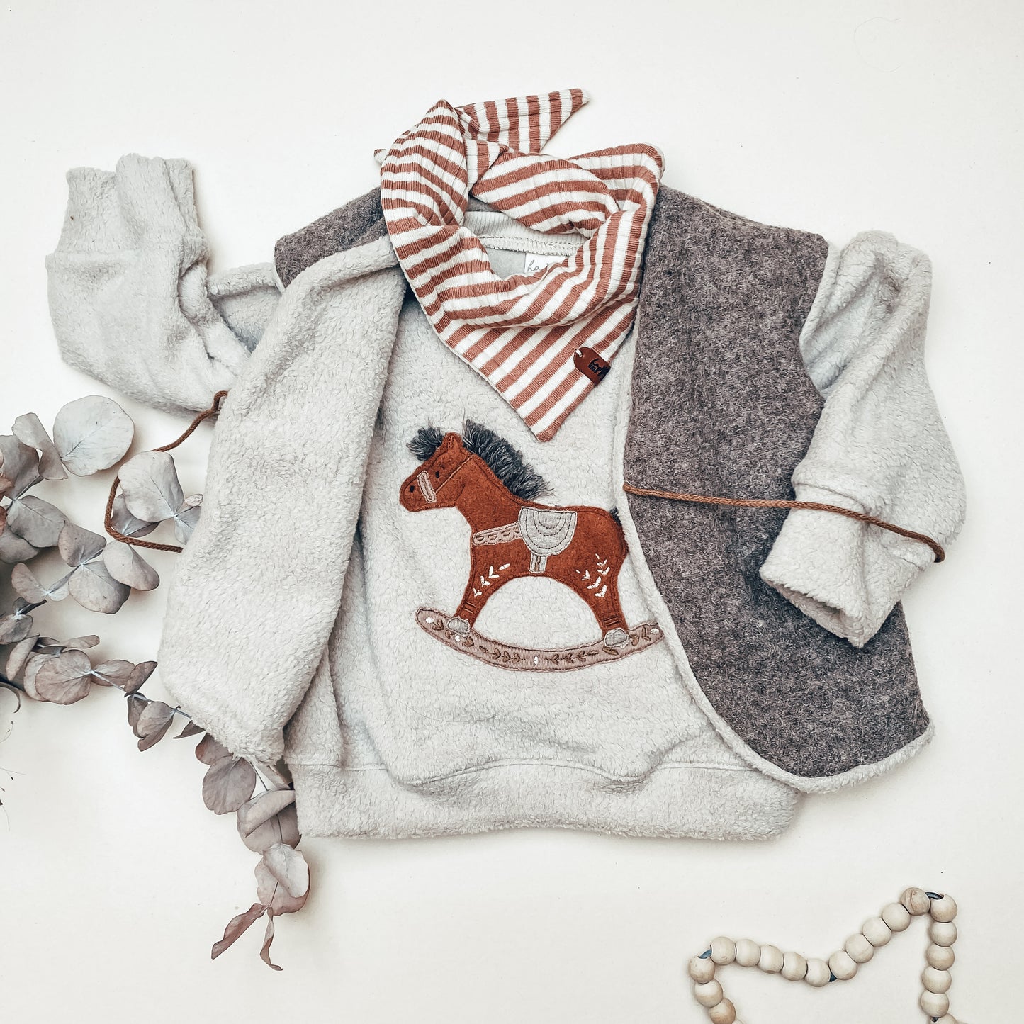 Sweater Oversized Schaukelpferd Skandi #LY4