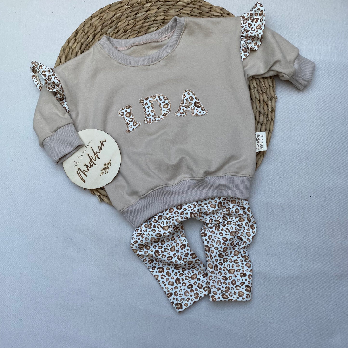 Personalisierbarer  Sweater mit Rüschenärmel #LY4