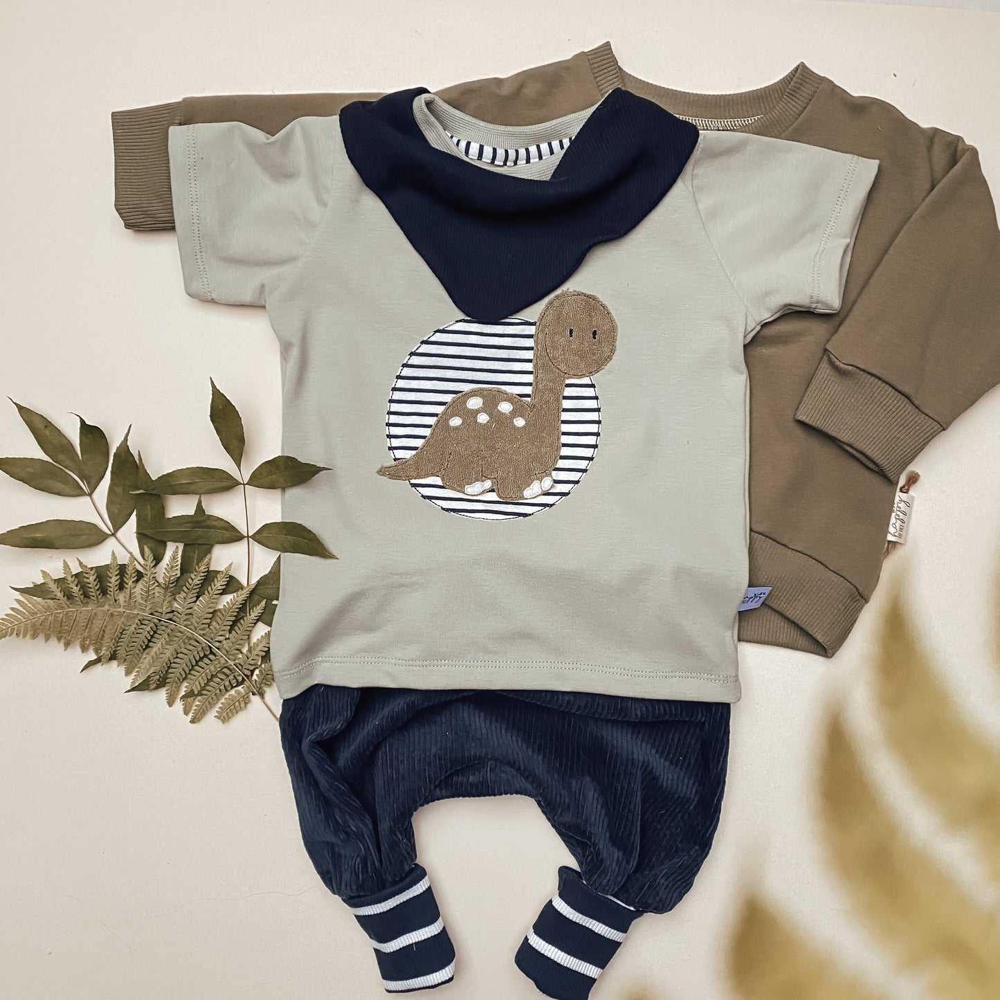 Basic T-Shirt aus Baumwoll-Jersey(BIO) Dino #LY 1