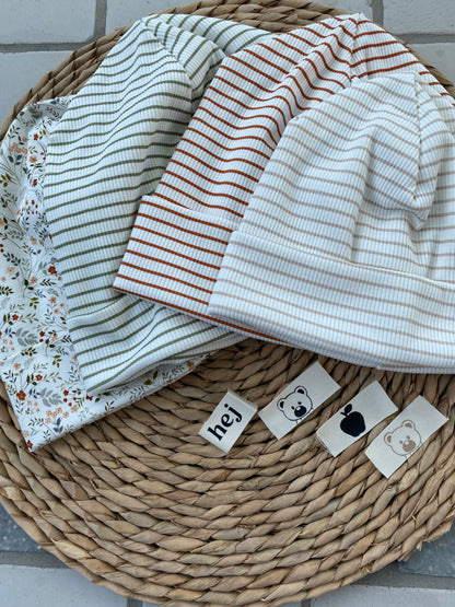 Streifen Rib-Beanie mit Label
