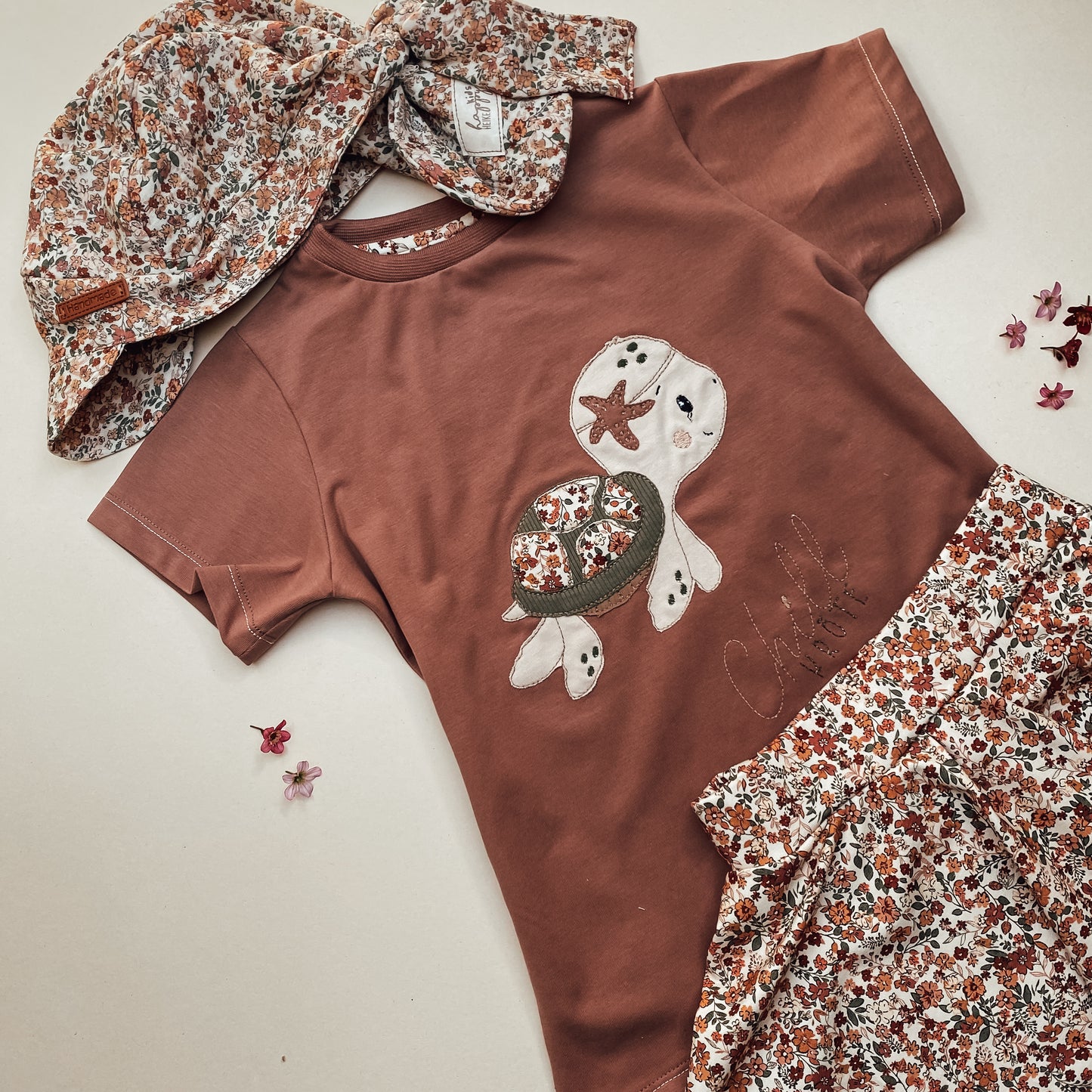 Basic T-Shirt aus Bio- Baumwoll-Jersey Chill Kröte #LY 1