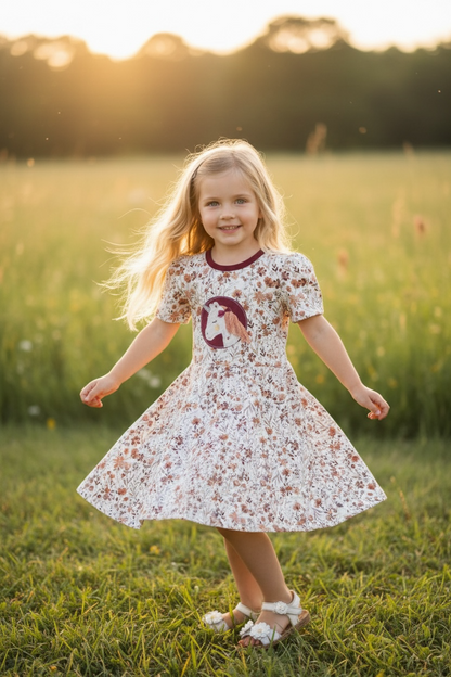 Kurzarm Drehkleid mit Einhorn -Stickerei #SW