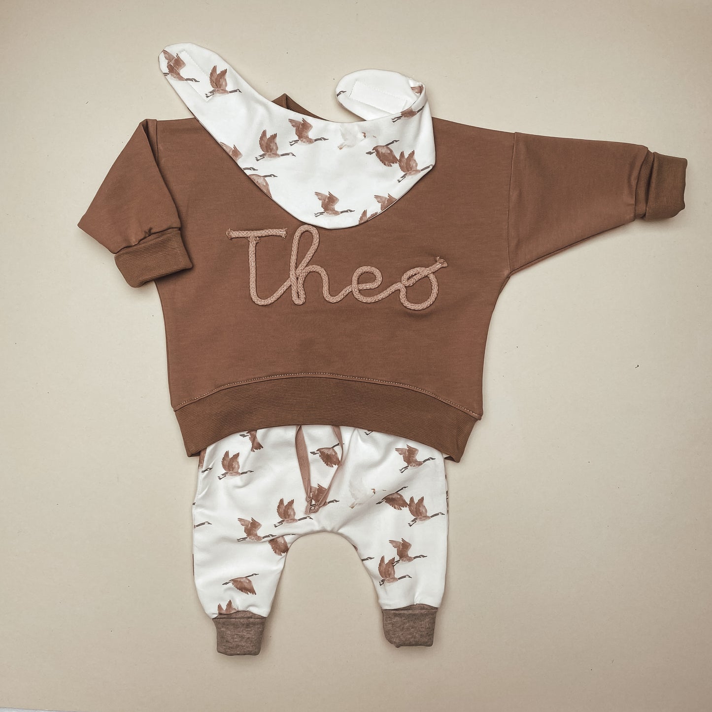 Namen- Sweater Oversize #LY4