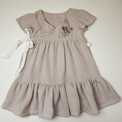 Stufen Sommerkleid Musselin handbestickt #LD 1